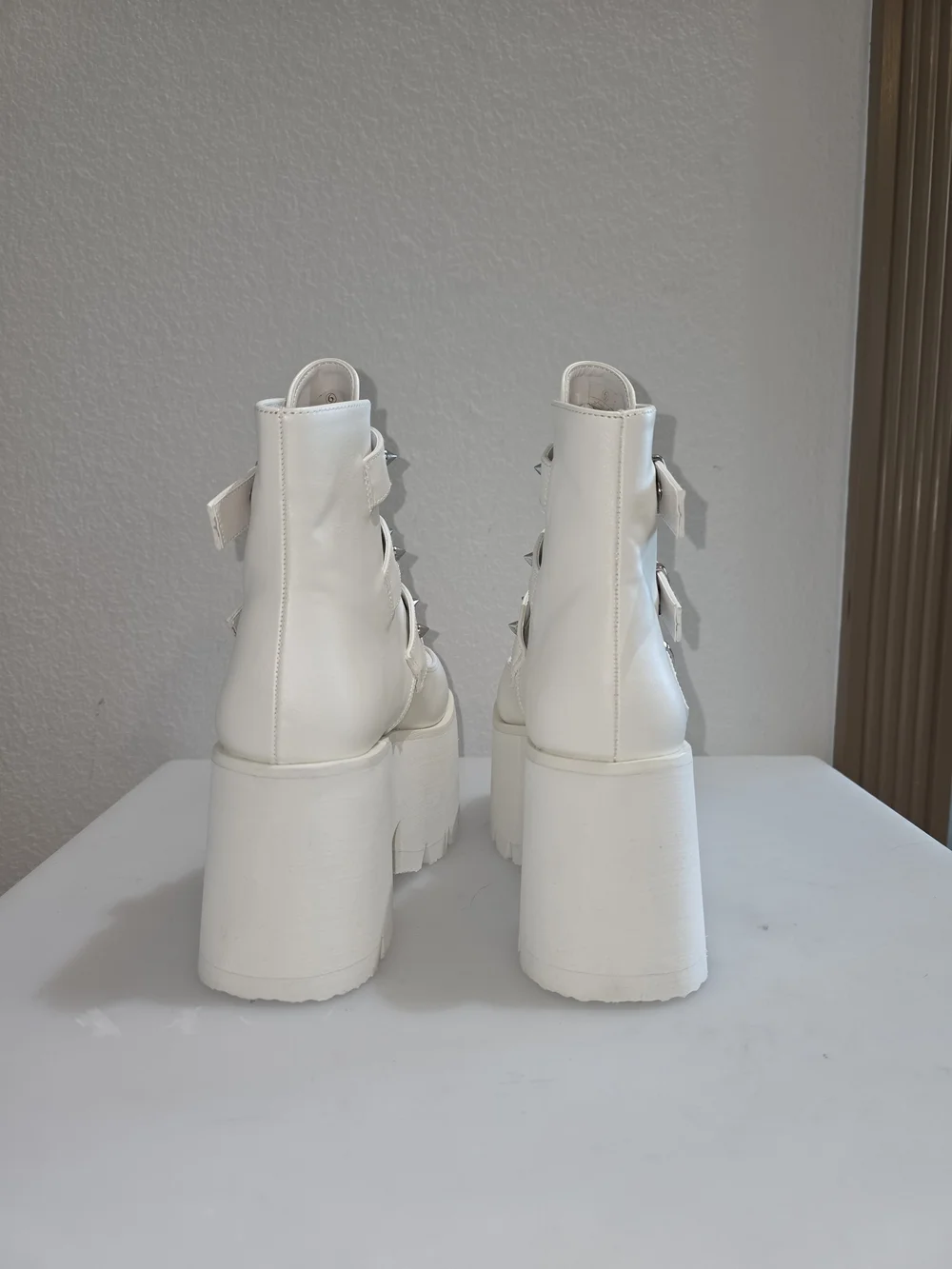NWT Demonia white platform boots w silver buckles & spikes Sz 6